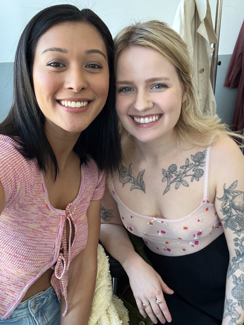 Trío Interracial: Aficionadas Sexys y Zorras Peche, Zazu y Jin Tienen Sexo Grupal con Mamada, Acción Lésbica y Creampie